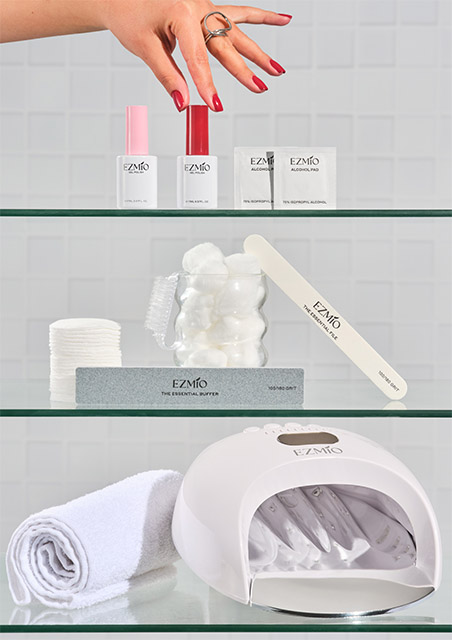 Win a Ezmio Beauty Gel Nail Kit