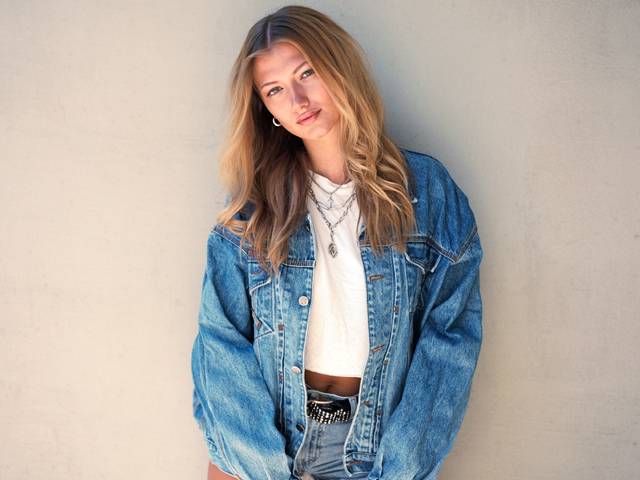 leony more than friends interview girl com au leony more than friends interview girl com au