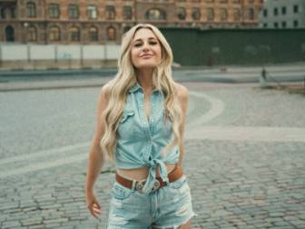 Erin Kinsey Album Suede